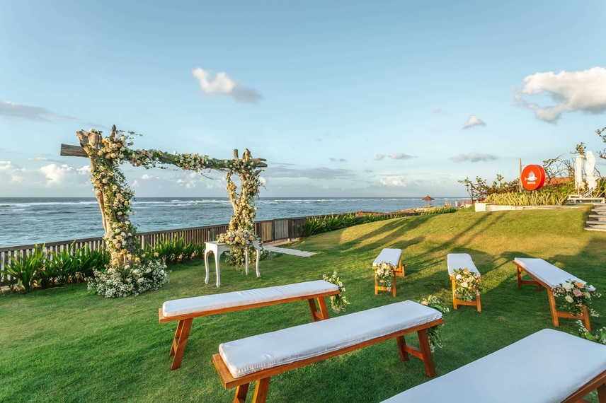 Rooster Fish Beach Club – Wedding Ceremony