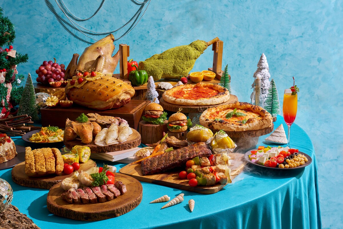 Savor Christmas Flavors by the Beach.