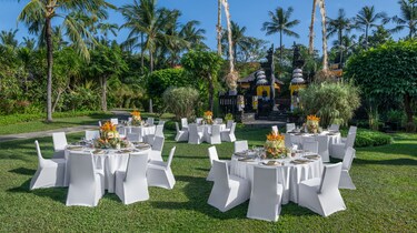 Round Table Temple Set Up