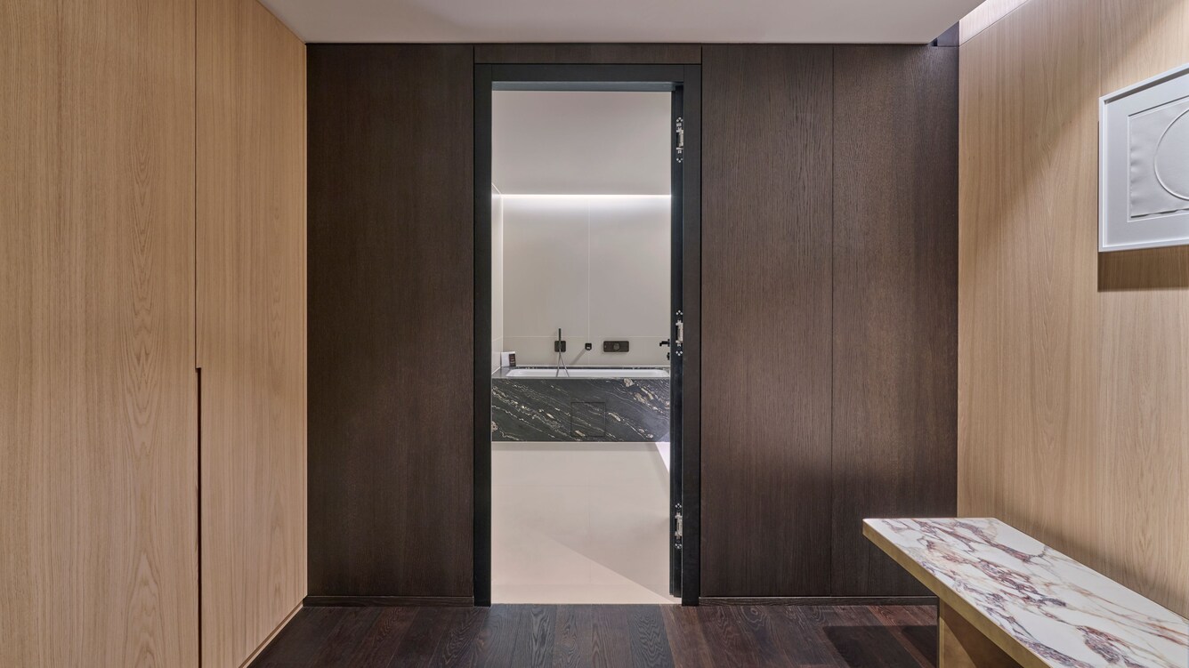 walk-in closet, bathroom  