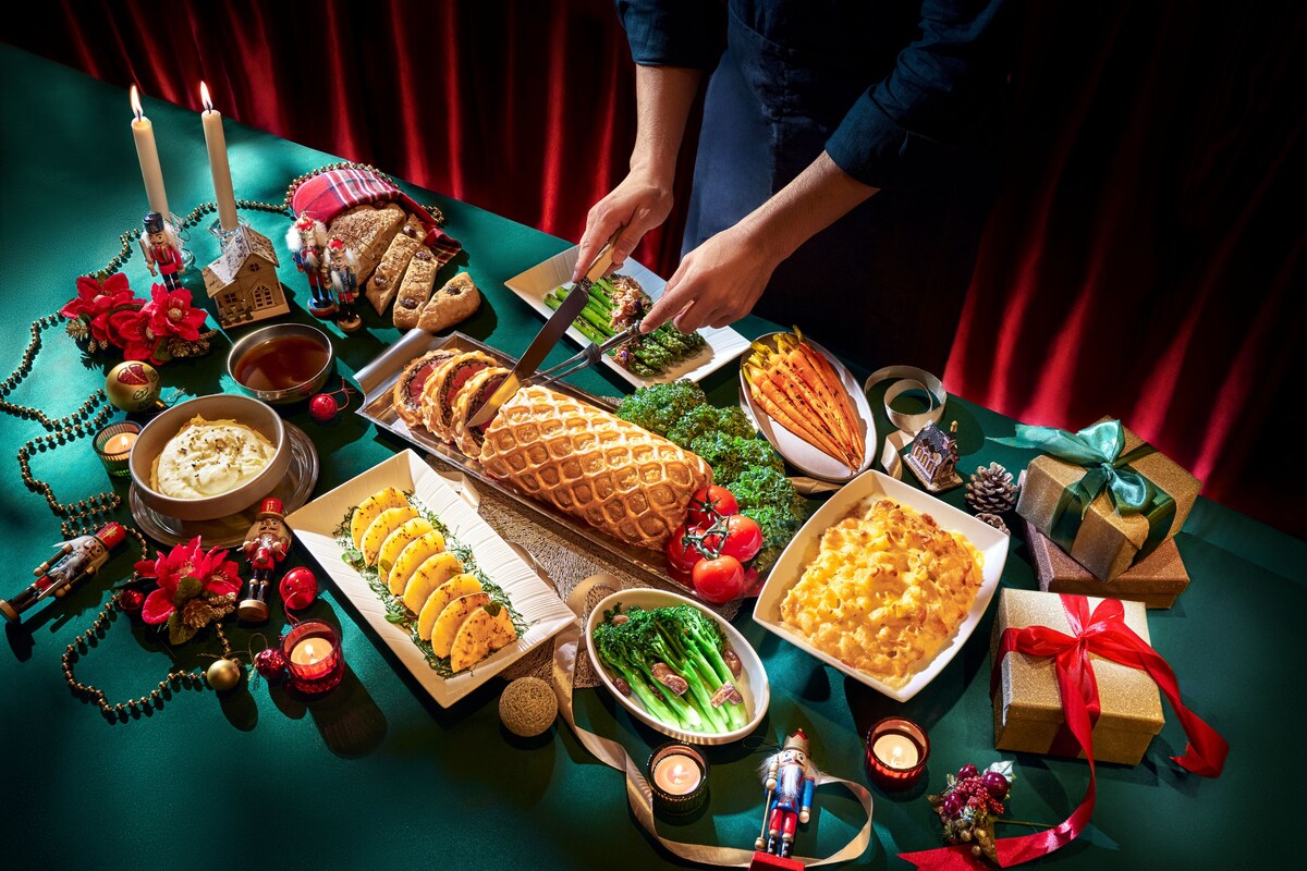 Wellington roast dinner with sides