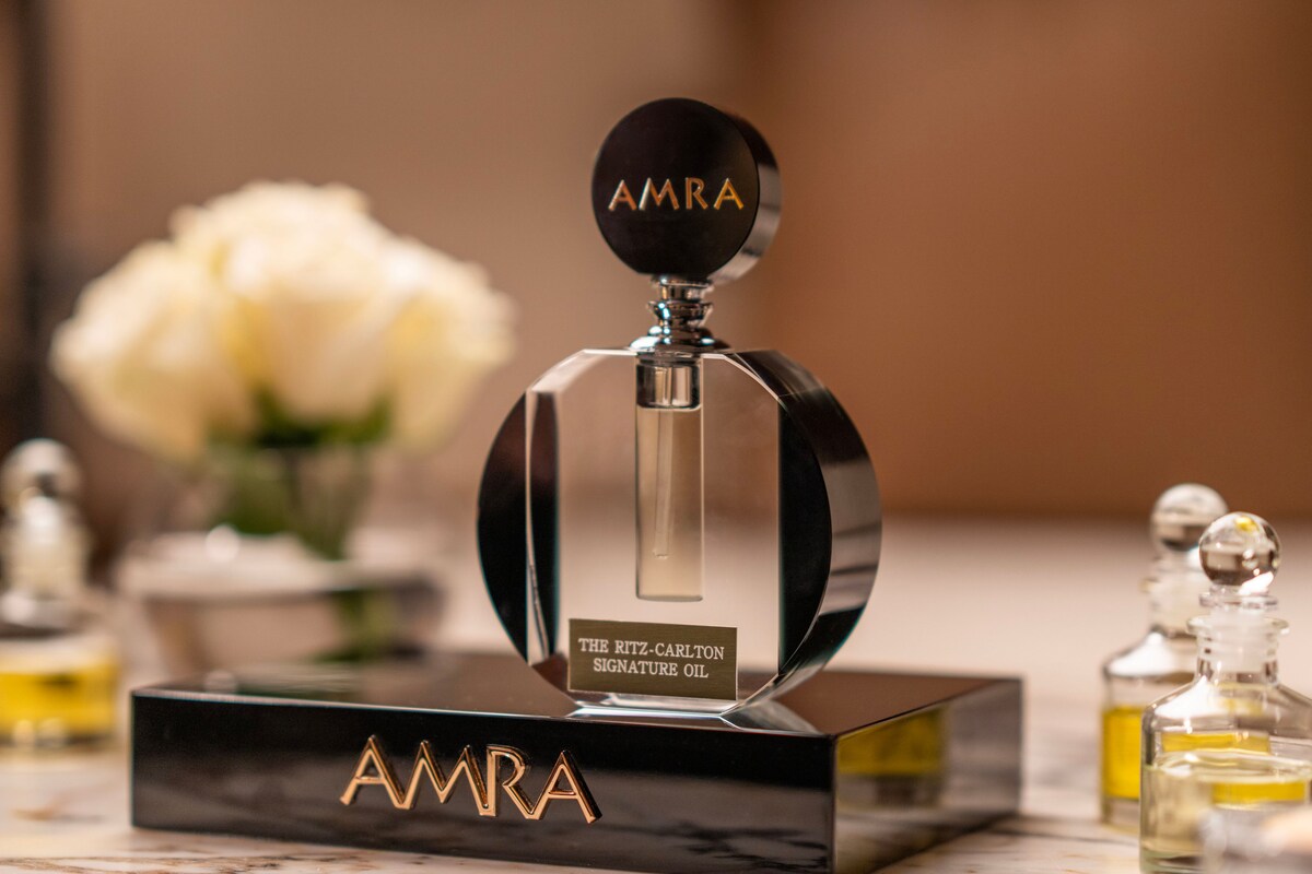 AMRA水疗中心特色精油展示