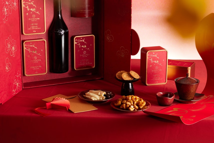 Inclusions of Tet Hamper