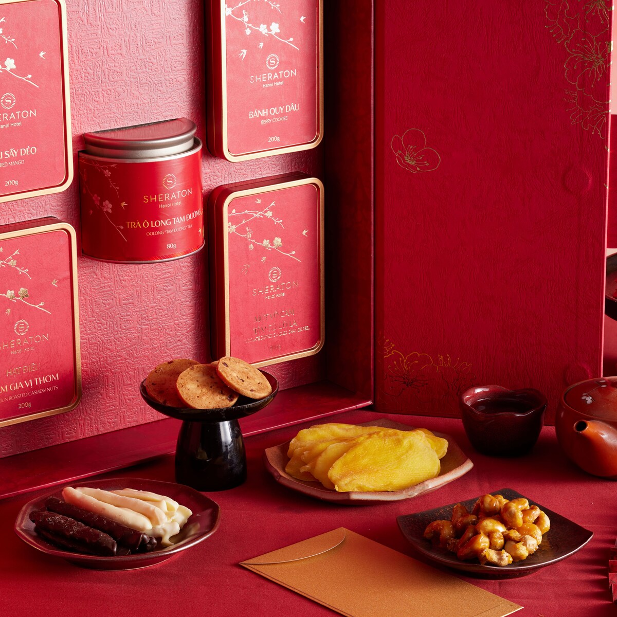 Inclusions of Tet Hamper